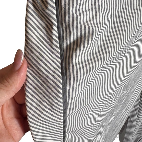 Athleta Brooklyn Textured Ankle Pant White Stripe, Size 18 - Picture 8 of 14